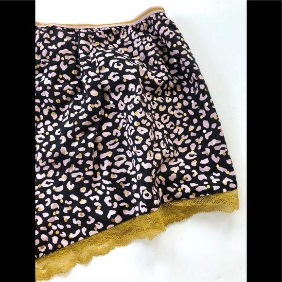 Victoria’s Secret lace accent pajama shorts M - Picture 4 of 4